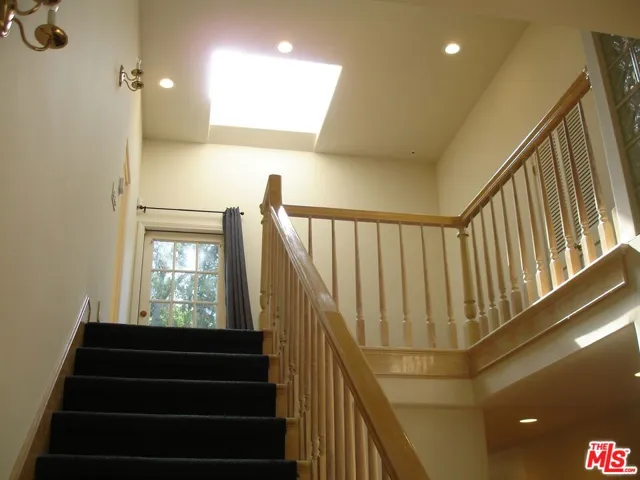 14590 Valley Vista Boulevard, Sherman Oaks, California 91403