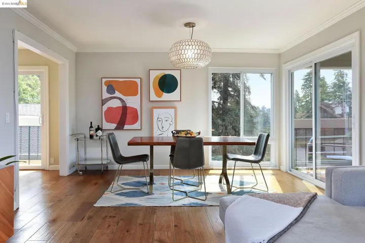 6558 Lucas Ave 302, Oakland, California 94611