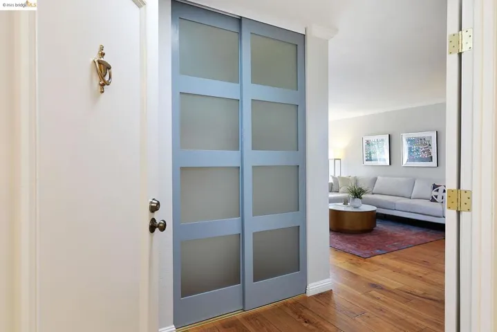6558 Lucas Ave 302, Oakland, California 94611