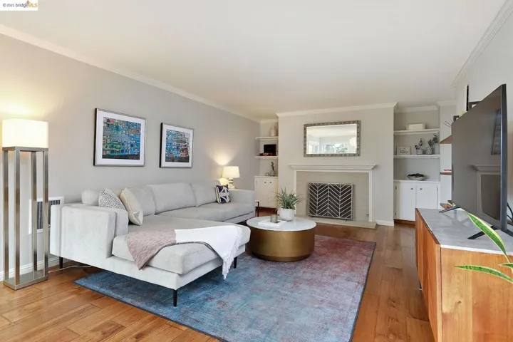 6558 Lucas Ave 302, Oakland, California 94611
