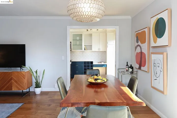 6558 Lucas Ave 302, Oakland, California 94611