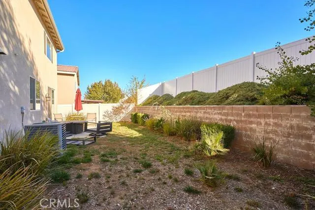 15599 Ripple Ridge Way, Victorville, California 92394