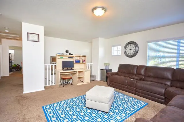 15599 Ripple Ridge Way, Victorville, California 92394