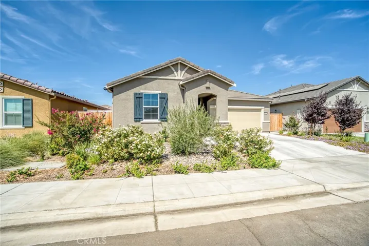 6882 E Braly Avenue, Fresno, California 93727