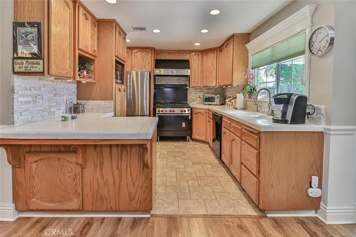 2831 Dalhart Avenue, Simi Valley, California 93063