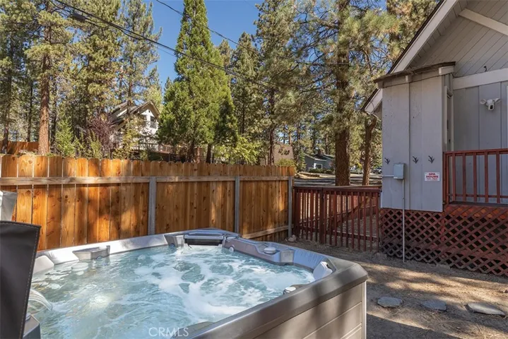 39907 Forest Road, Big Bear, California 92315