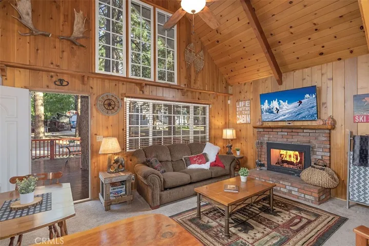 39907 Forest Road, Big Bear, California 92315