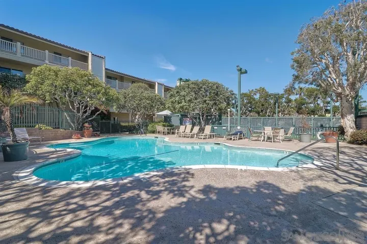 135 S Sierra Ave 1, Solana Beach, California 92075