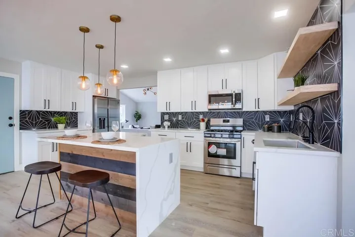 8836 Arcturus Way, San Diego, California 92126