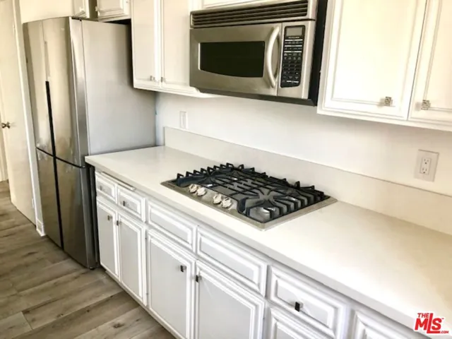 211 California Avenue 404, Santa Monica, California 90403