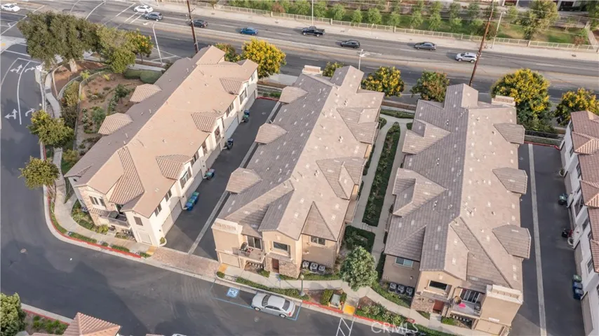 27950 Avalon Drive, Canyon Country, California 91351