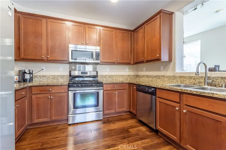 27950 Avalon Drive, Canyon Country, California 91351