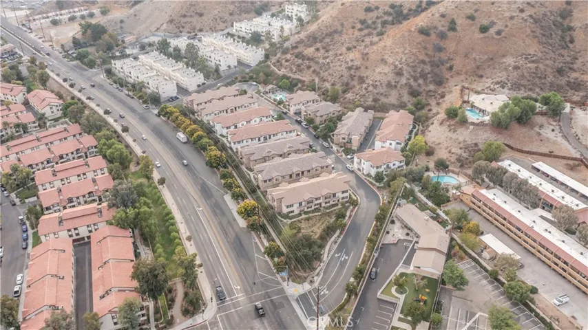 27950 Avalon Drive, Canyon Country, California 91351