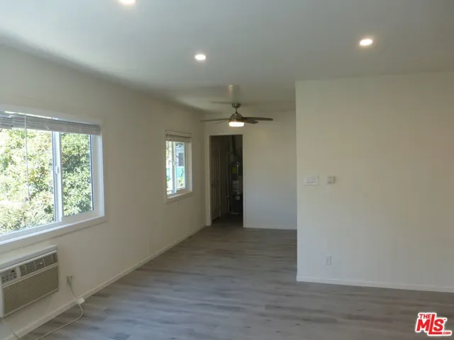 129 Robinson Street 2, Los Angeles, California 90026