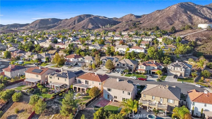 24399 Brillante Drive, Wildomar, California 92595