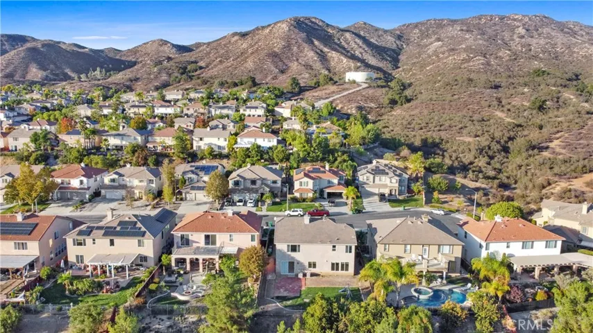 24399 Brillante Drive, Wildomar, California 92595