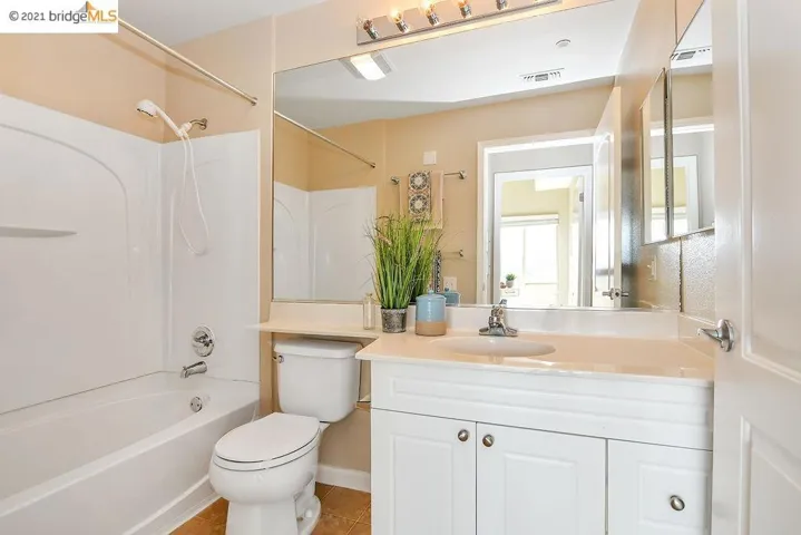 1315 Alma Ave 411, Walnut Creek, California 94596