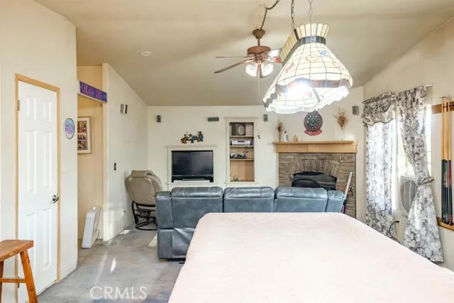 13855 Rochester Road, Phelan, California 92371