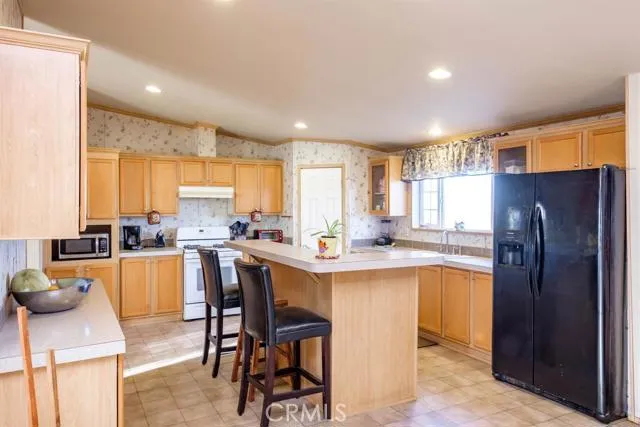 13855 Rochester Road, Phelan, California 92371