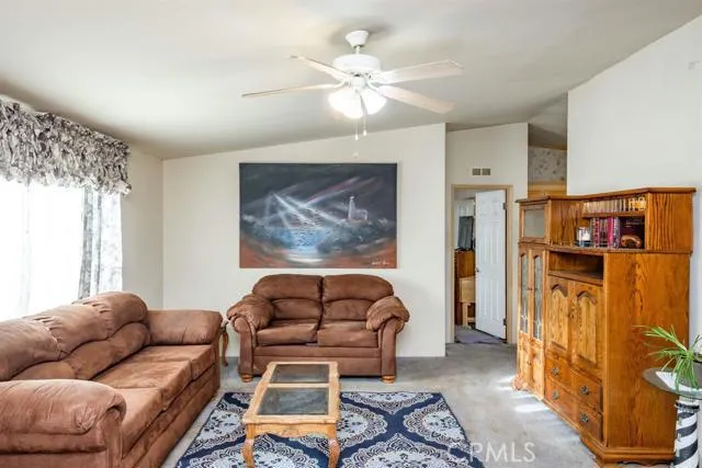 13855 Rochester Road, Phelan, California 92371