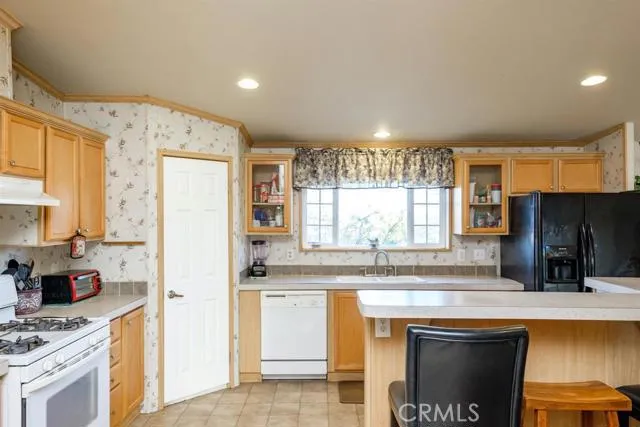 13855 Rochester Road, Phelan, California 92371