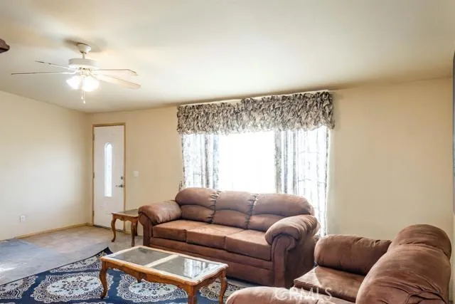 13855 Rochester Road, Phelan, California 92371