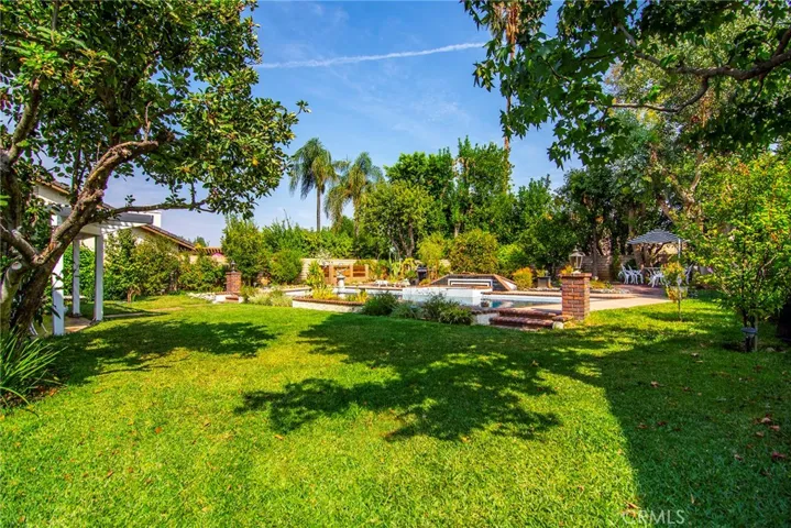 7824 Woodhall Avenue, West Hills, California 91304