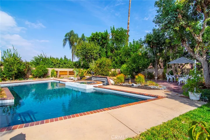 7824 Woodhall Avenue, West Hills, California 91304