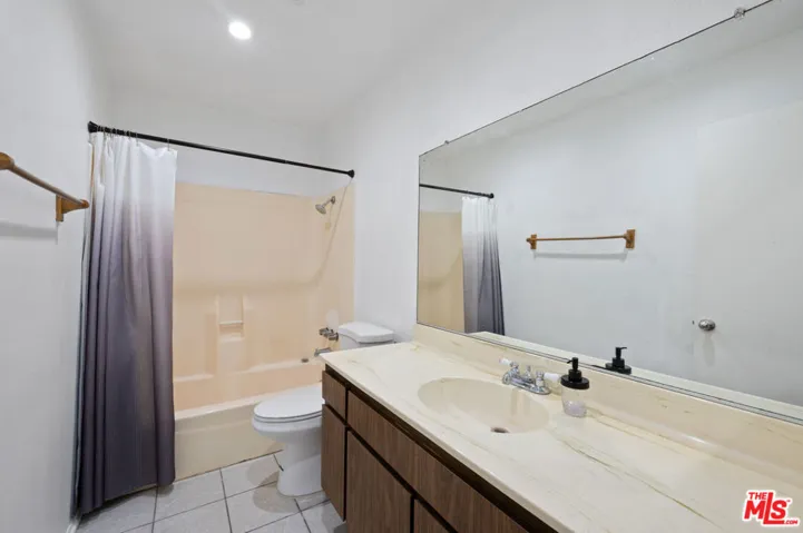 184 Casuda Canyon Drive B, Monterey Park, California 91754