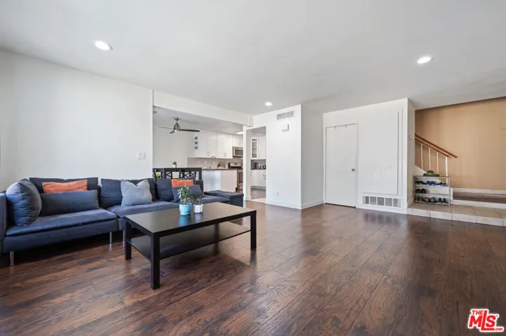 184 Casuda Canyon Drive B, Monterey Park, California 91754