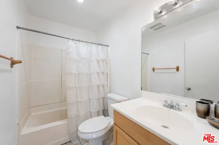 184 Casuda Canyon Drive B, Monterey Park, California 91754