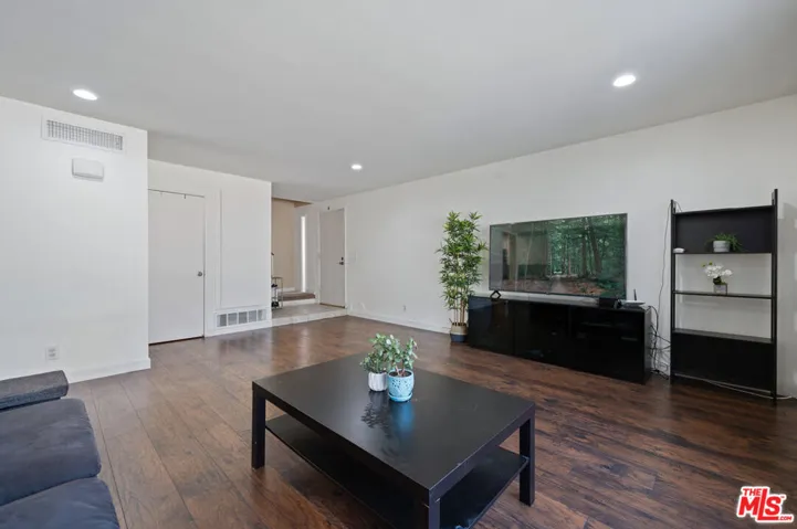 184 Casuda Canyon Drive B, Monterey Park, California 91754