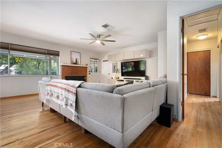 1045 Glenwood Avenue, Chico, California 95926