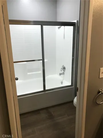 Master Bathroom Shower/tub