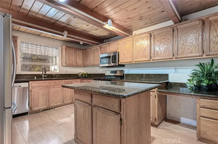 31389 Firwood Drive, Running Springs, California 92382