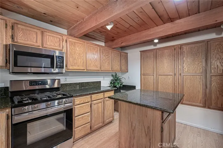 31389 Firwood Drive, Running Springs, California 92382