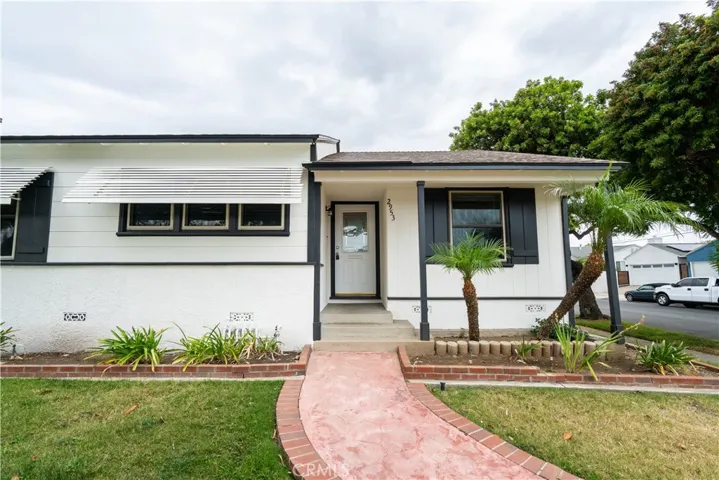 2953 Del Amo Boulevard, Lakewood, California 90712