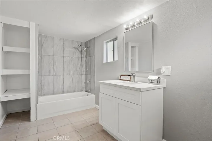 45437 Fig Avenue, Lancaster, California 93534