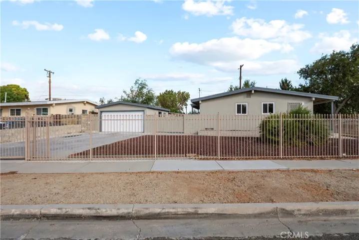 45437 Fig Avenue, Lancaster, California 93534