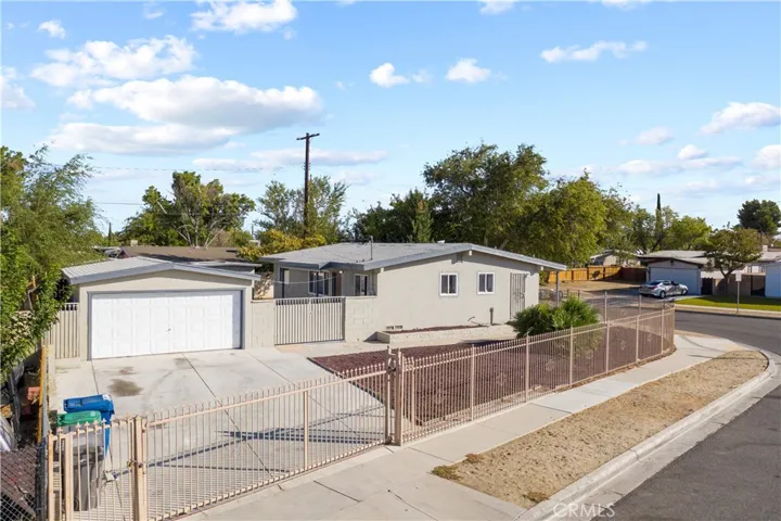 45437 Fig Avenue, Lancaster, California 93534