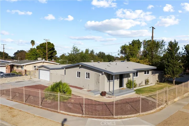 45437 Fig Avenue, Lancaster, California 93534