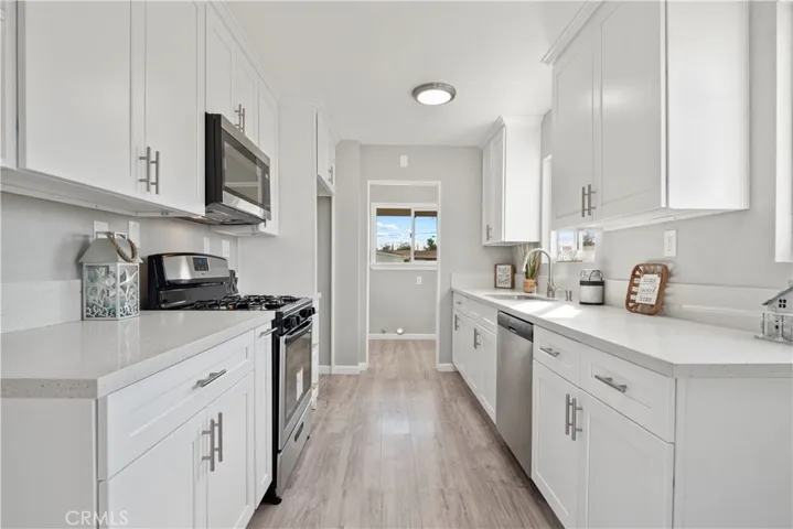 45437 Fig Avenue, Lancaster, California 93534