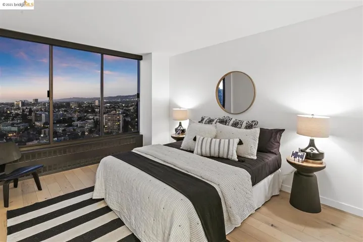 565 Bellevue Ave. 2405, Oakland, California 94610