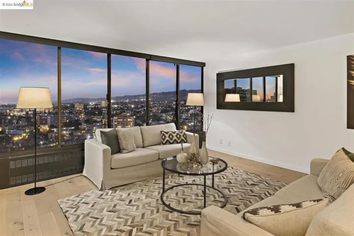 565 Bellevue Ave. 2405, Oakland, California 94610