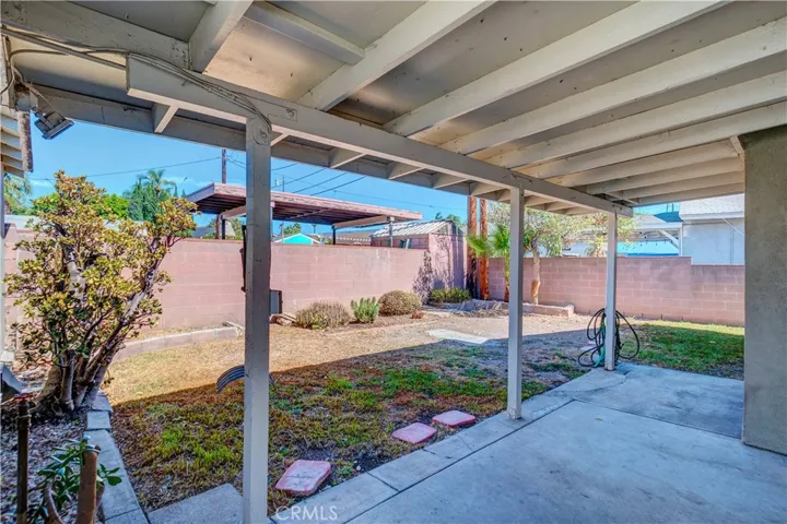 11121 Loch Avon Drive, Whittier, California 90606