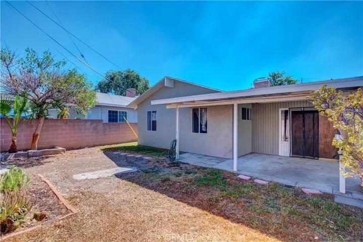 11121 Loch Avon Drive, Whittier, California 90606