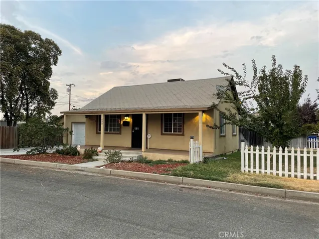 455 S 14th Street, Chowchilla, California 93610