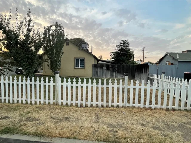 455 S 14th Street, Chowchilla, California 93610