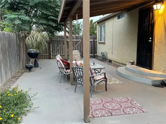 455 S 14th Street, Chowchilla, California 93610