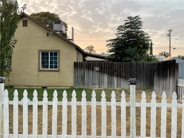 455 S 14th Street, Chowchilla, California 93610